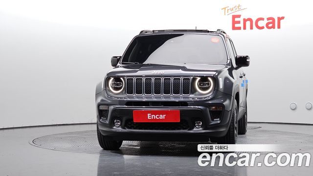 Jeep Renegade 1.3 Limited 2023 — фото 3
