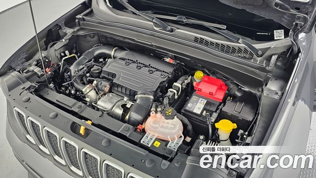 Jeep Renegade 1.3 Limited 2023 — фото 6