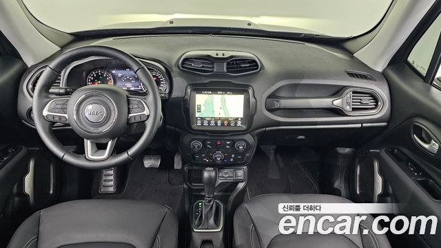 Jeep Renegade 1.3 Limited 2023 — фото 7