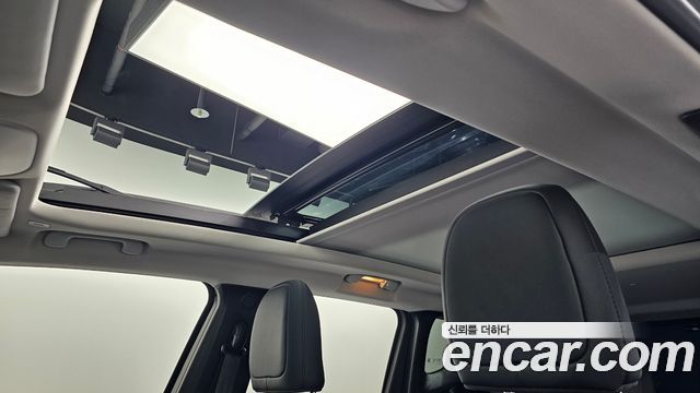 Jeep Renegade 1.3 Limited 2023 — фото 15