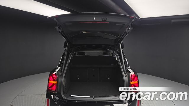 MINI Cooper Countryman Classic Plus Launch Pack 2nd Gen 2023 — фото 20