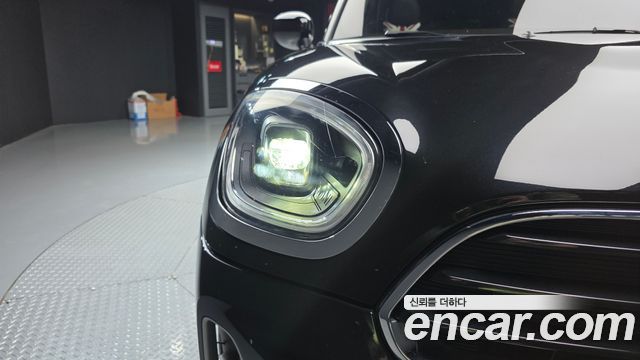 MINI Cooper Countryman Classic Plus Launch Pack 2nd Gen 2023 — фото 22