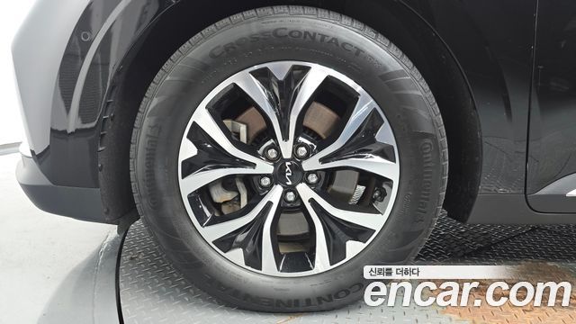 Kia Carnival (IV) Diesel 9-Seater Signature 2023 — фото 5