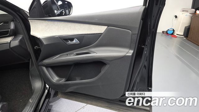 Peugeot 3008 (II) 1.2 Pure Tech GT 2022 — фото 24