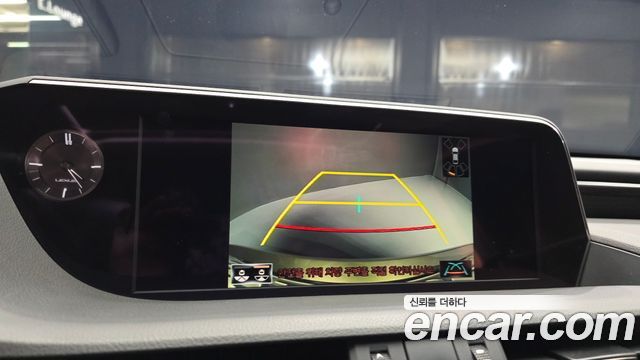 Lexus ES300h (VII) Luxury Plus 2019 — фото 16