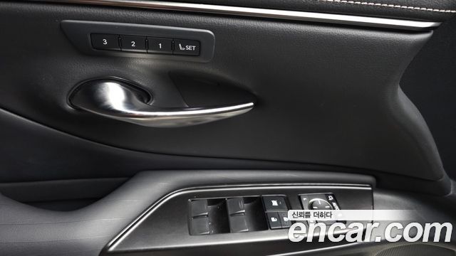 Lexus ES300h (VII) Luxury Plus 2019 — фото 31