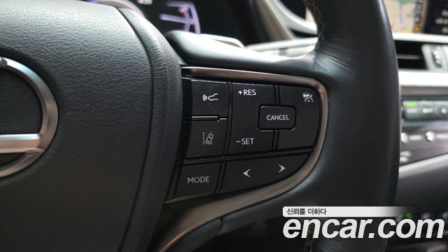Lexus ES300h (VII) Luxury Plus 2019 — фото 33