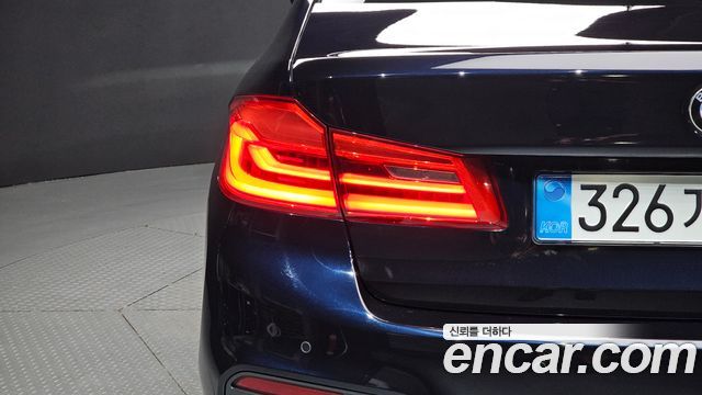 BMW 5 Series (G30) 520d M Sport Package Plus 2020 — фото 23