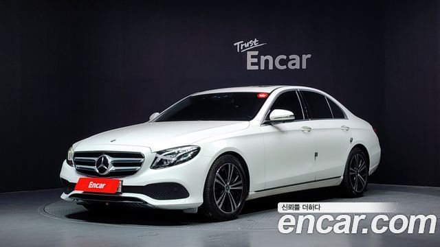 Mercedes-Benz E-Class (W213) E300 Avantgarde 2020 — фото 1