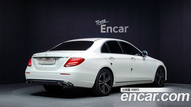 Mercedes-Benz E-Class (W213) E300 Avantgarde 2020 — фото 2
