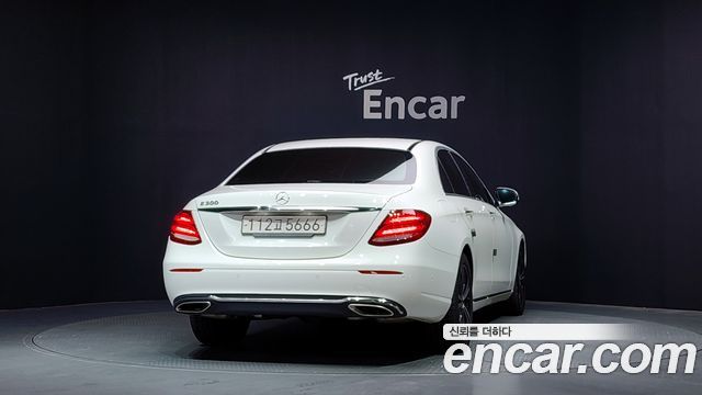 Mercedes-Benz E-Class (W213) E300 Avantgarde 2020 — фото 4