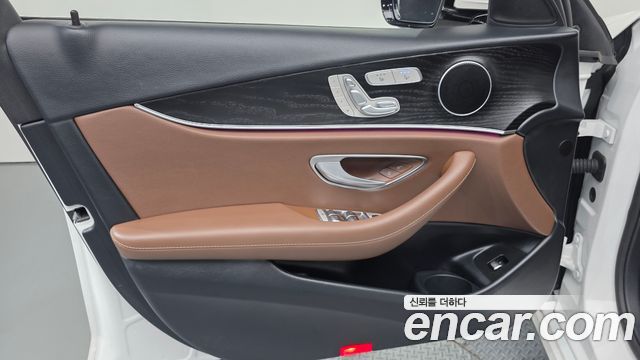 Mercedes-Benz E-Class (W213) E250 Avantgarde 2023 — фото 24