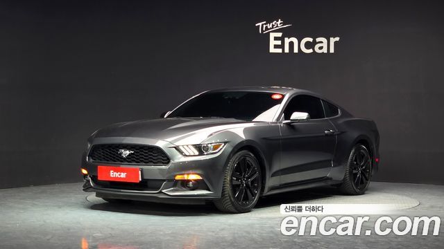 Ford Mustang Coupe