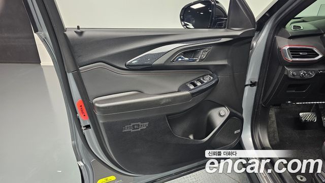 Chevrolet Trailblazer 1.3 Turbo 4WD RS 2023 — фото 24