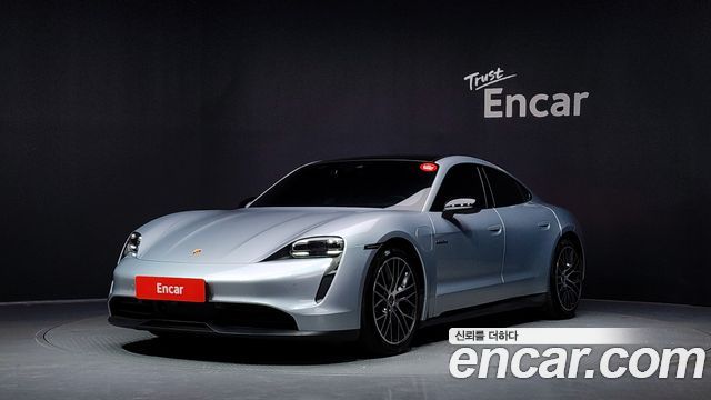 Porsche Taycan Base