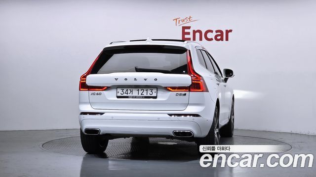 Volvo XC60 (II) D5 Inscription 2018 — фото 4