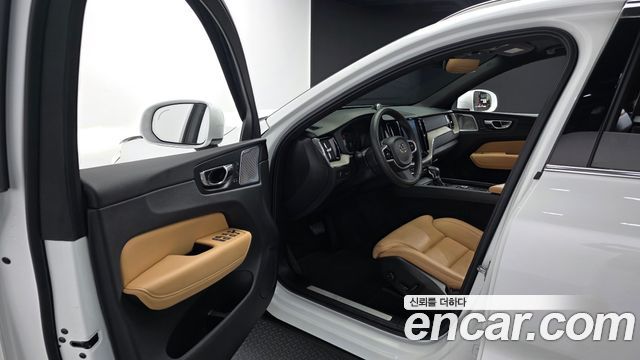 Volvo XC60 (II) D5 Inscription 2018 — фото 10