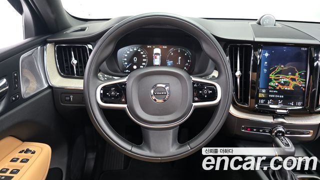 Volvo XC60 (II) D5 Inscription 2018 — фото 12