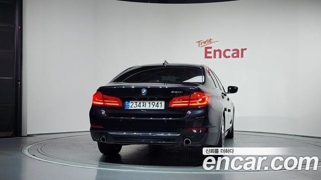 BMW 5 Series (G30) 530i Luxury Plus 2018 — фото 4