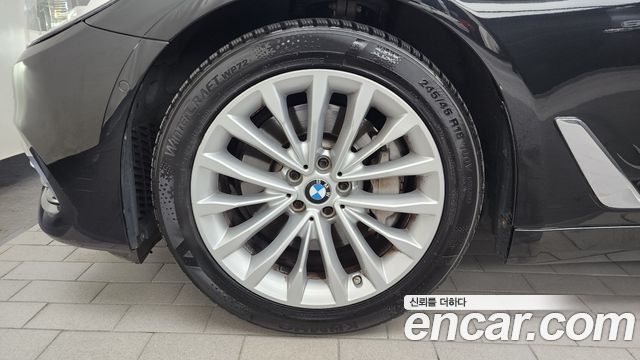 BMW 5 Series (G30) 530i Luxury Plus 2018 — фото 5