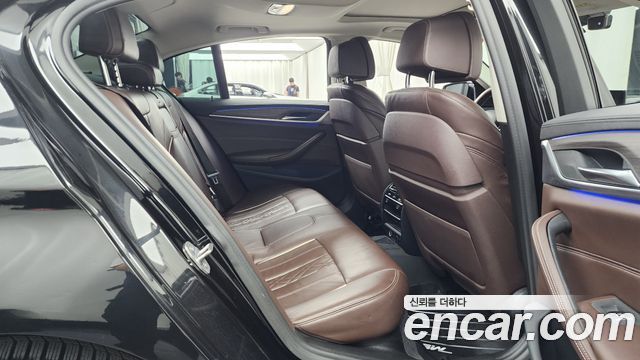 BMW 5 Series (G30) 530i Luxury Plus 2018 — фото 12