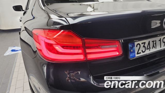 BMW 5 Series (G30) 530i Luxury Plus 2018 — фото 23