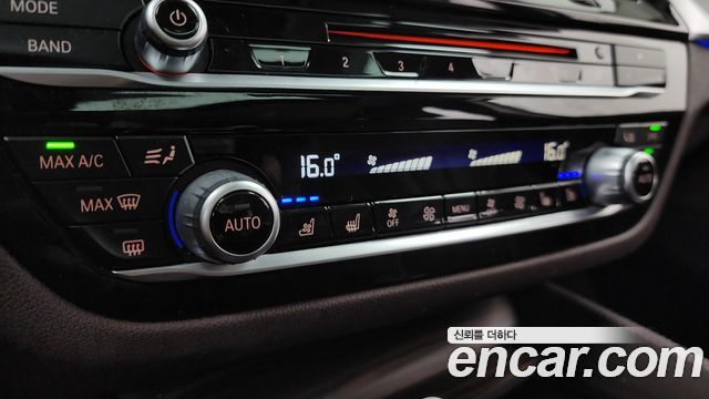 BMW 5 Series (G30) 530i Luxury Plus 2018 — фото 29
