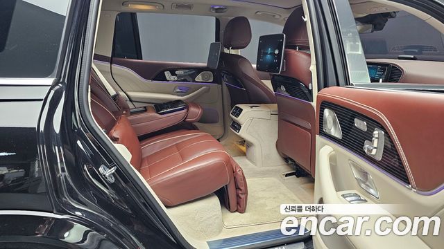 Mercedes-Benz GLS-Class (X167) Maybach GLS600 4MATIC 2023 — фото 12