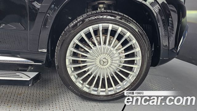 Mercedes-Benz GLS-Class (X167) Maybach GLS600 4MATIC 2023 — фото 21