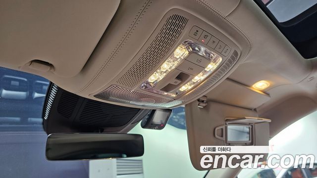 Mercedes-Benz GLS-Class (X167) Maybach GLS600 4MATIC 2023 — фото 30