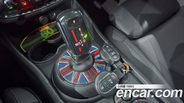 MINI Cooper SD Clubman Standard 2nd 2020 — фото 9