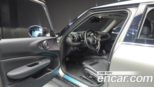 MINI Cooper SD Clubman Standard 2nd 2020 — фото 10