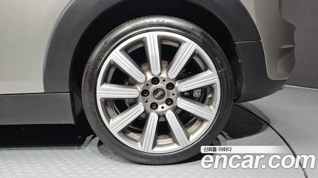 MINI Cooper SD Clubman Standard 2nd 2020 — фото 21