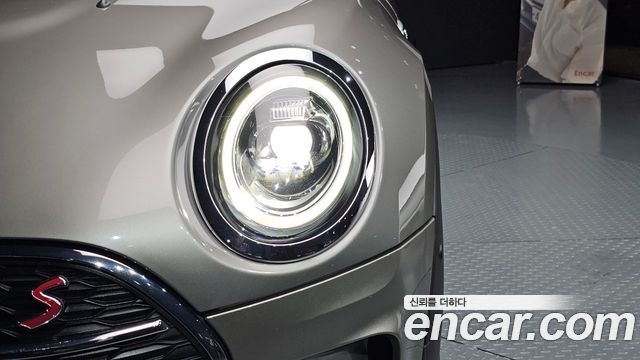 MINI Cooper SD Clubman Standard 2nd 2020 — фото 22
