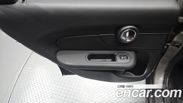 MINI Cooper SD Clubman Standard 2nd 2020 — фото 24