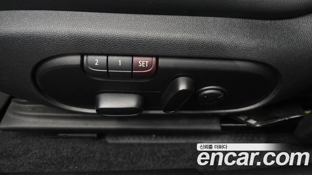 MINI Cooper SD Clubman Standard 2nd 2020 — фото 27