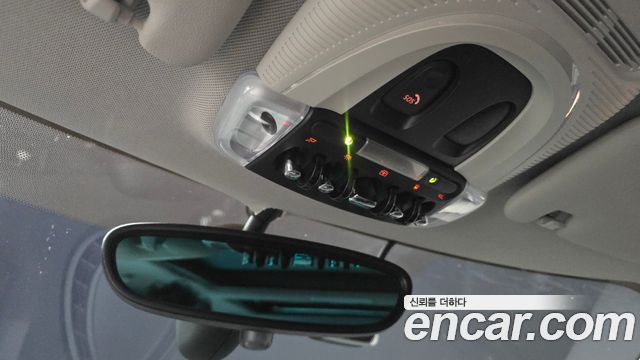 MINI Cooper SD Clubman Standard 2nd 2020 — фото 32