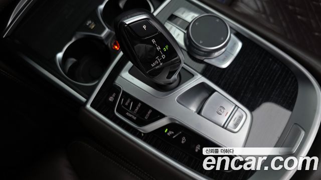 BMW 7 Series (G11) 730d xDrive M Sport 2021 — фото 9