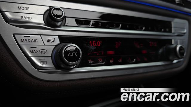 BMW 7 Series (G11) 730d xDrive M Sport 2021 — фото 37