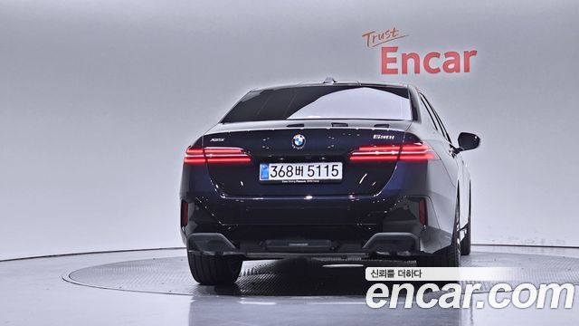 BMW 5 Series (G60) 530i xDrive M Sport 2025 — фото 4