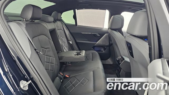 BMW 5 Series (G60) 530i xDrive M Sport 2025 — фото 12