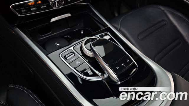 Mercedes-Benz G-Class (W463b) G400d 2023 — фото 17