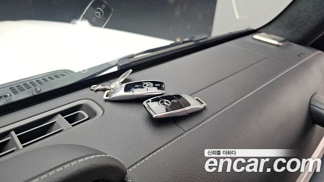 Mercedes-Benz G-Class (W463b) G400d 2023 — фото 27
