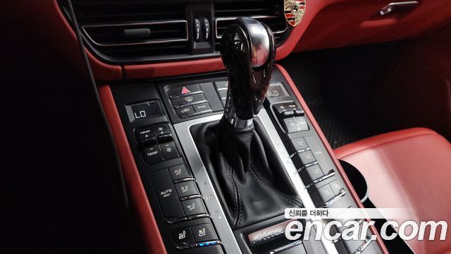 Porsche Macan 2.9 GTS 95B 2020 — фото 9
