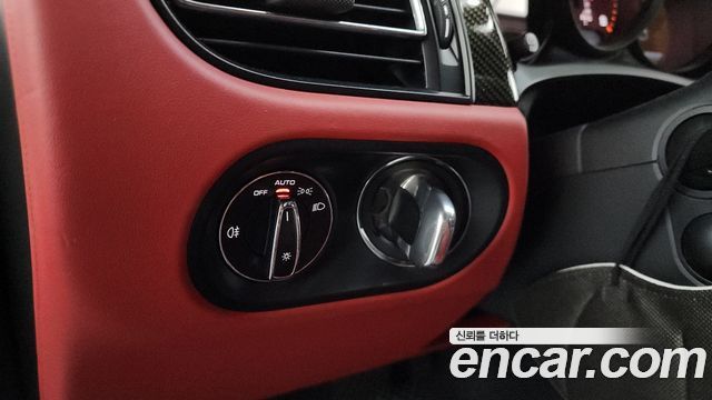 Porsche Macan 2.9 GTS 95B 2020 — фото 29