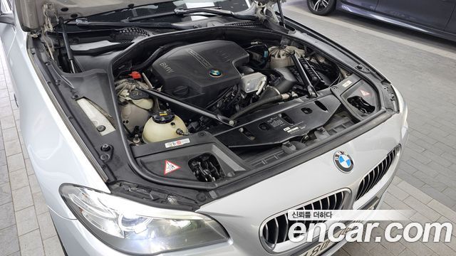 BMW 5 Series (F10) 528i 2015 — фото 6