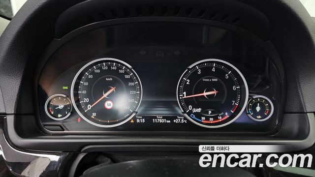 BMW 5 Series (F10) 528i 2015 — фото 8