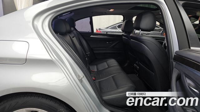BMW 5 Series (F10) 528i 2015 — фото 12