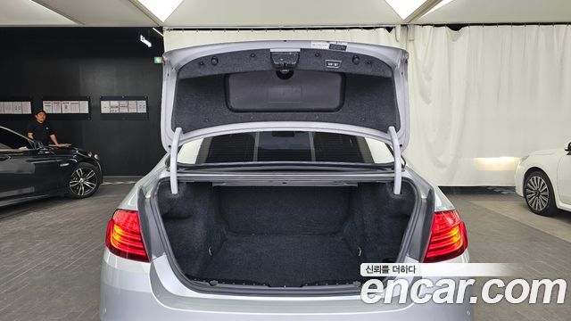 BMW 5 Series (F10) 528i 2015 — фото 20