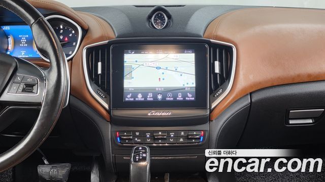 Maserati Ghibli 3.0 Diesel GranSport 3rd 2019 — фото 14